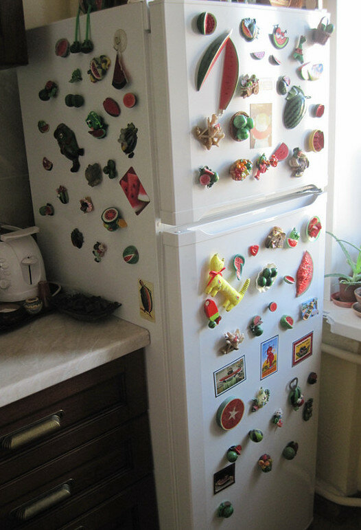 Куда пристроить надоевшие магниты с холодильника. Советы читателей