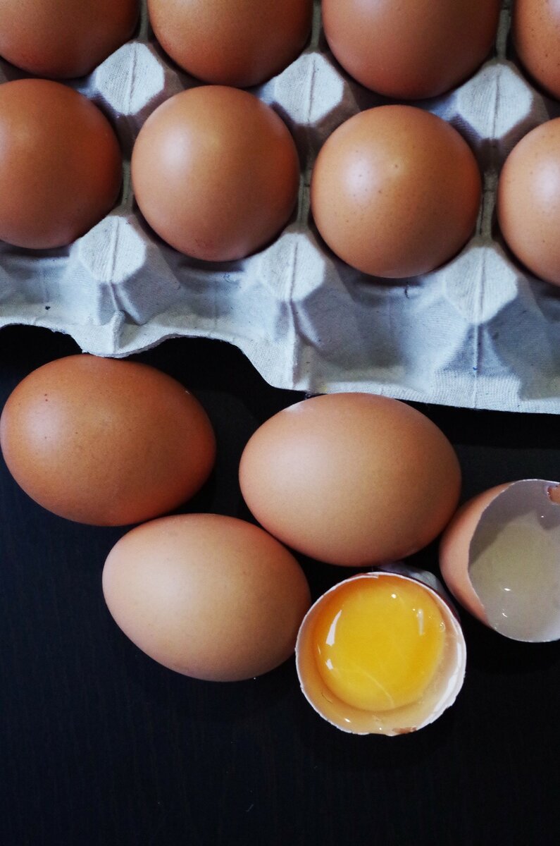 Расскажу, чем можно заменить яйца в рецептах, при этом вкус итогового блюда не пострадает